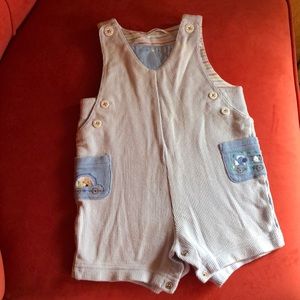 EUC Familiar baby romper size 80 or 3-6 mo